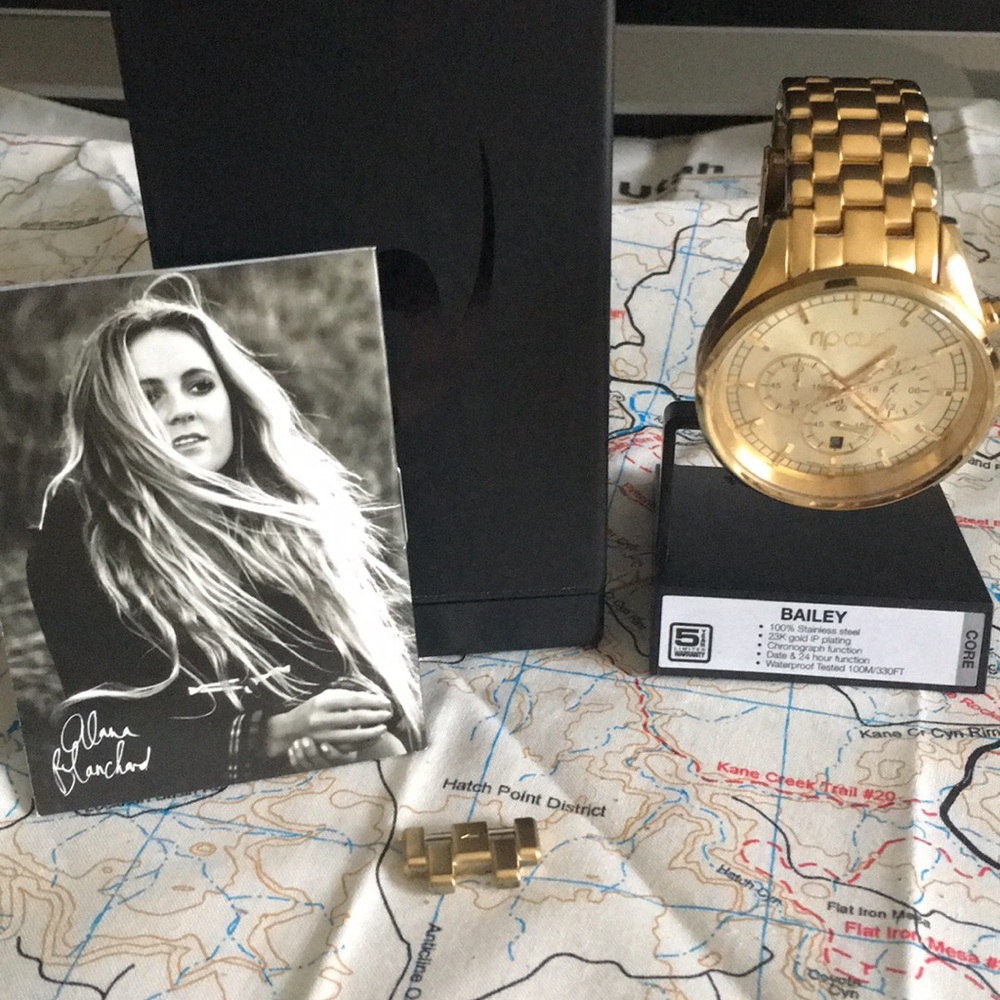 RipCurl Bailey chrono gold watch